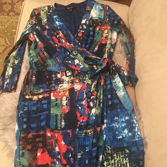 Water Colored Wrap Style Dress - Picture 7 of 7